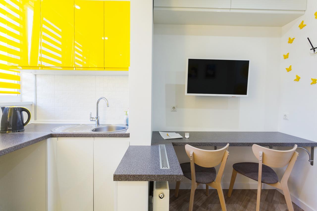 комфортні мині-апартаменти студіо на юлії здановської Apartment